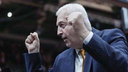 Šakota produžio ugovor sa AEK-om do 2030. godine