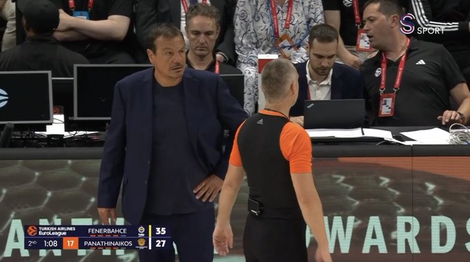 Ataman po svaku cenu želeo kaznu, Janakopulos se zaleteo na sudije (VIDEO)