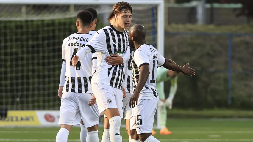 Partizan ne odbija poklone: Lučanci delili šakom i kapom - Ugrešić profitirao