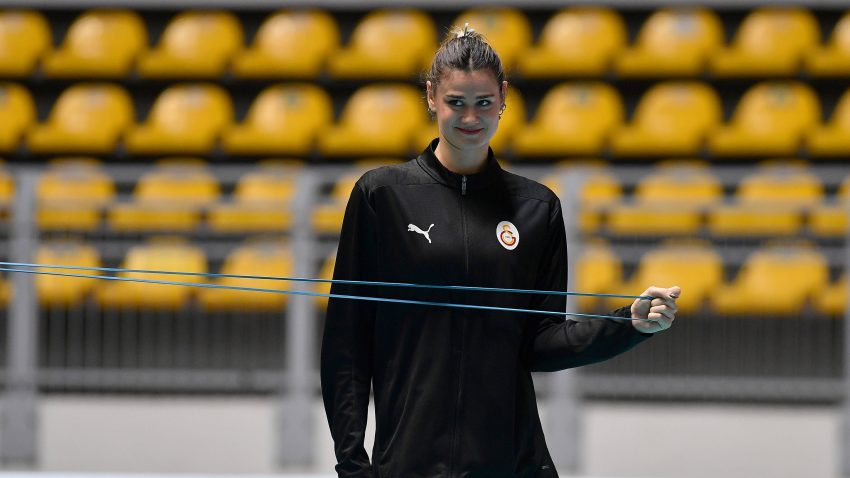 Katarinu Dangubić paklen rad i srce doveli do Vakifa: Ne skačem tri metra, ne udaram loptu prejako - drago mi je što je neko prepoznao timsku igru, odbranu, prijem...