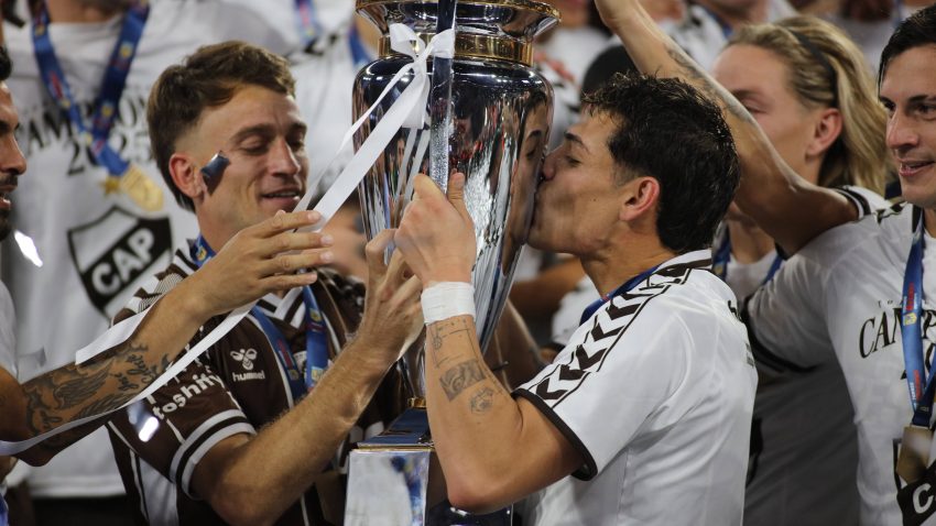 Trezegeov duh, sudbina i pomoć pape: Platense - argentinski Kristal Palas