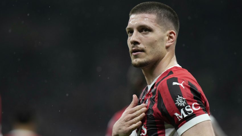 Luka Jović na stolu ima višegodišnji ugovor i platu od 4.300.000 evra