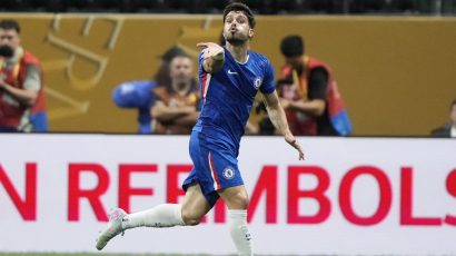 Ljoris nije mogao sam – Čelsi pobedom započeo juriš na svetski tron