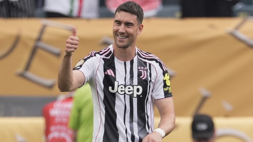 Vlahović u epicentru transfera koji bi mogao da odjekne širom Evrope