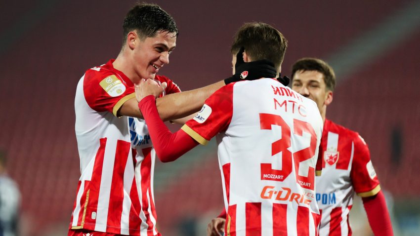 Zvezdini štoperi gledaju ka inostranstvu