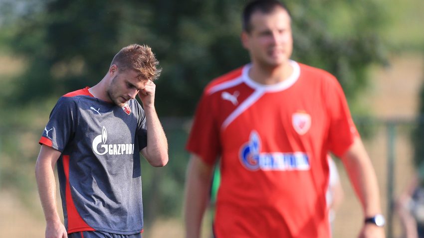 Nekadašnji štoper Zvezde servira osvetu Rumunima: Tužili ga, uzeo im novac na sudu, a sad blizu da potpiše za velikog rivala