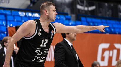 Veličković prenosi Danilovićevo ‘Tako se ne rukuje igrač Partizana’: Želim da imaju idole kao što je meni bio Čubrilo, da prepričavaju Bogdanovićevu seriju…  (VIDEO)