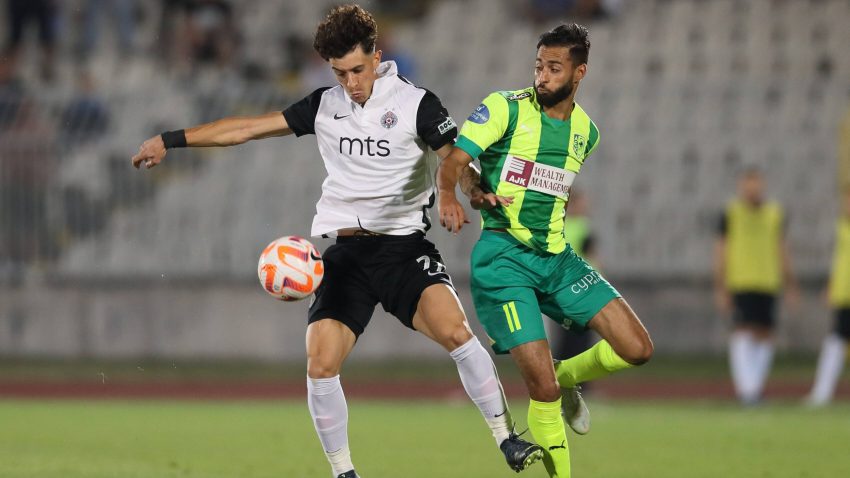 Partizanov dželat napušta AEK pet dana pred meč sa crno-belima