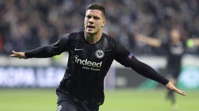 Frankfurtske biznis priče: Napadači cvetaju u Ajntrahtu, klub zaradio 400.000.000 evra samo od transfera