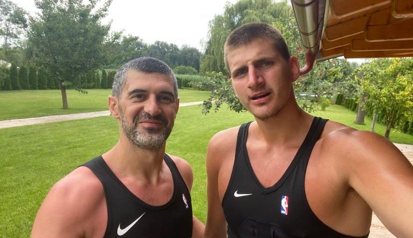 Jokić uz kuma trči kao niko pre njega: Nikola nije tip koji viče “Živela Srbija”, već sprema nešto veliko za svoj narod - Alimpijevića toliko obožavaju da ga vidim kao selektora Turske