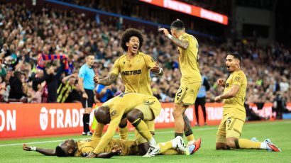 Ume Palas i bez Ezea