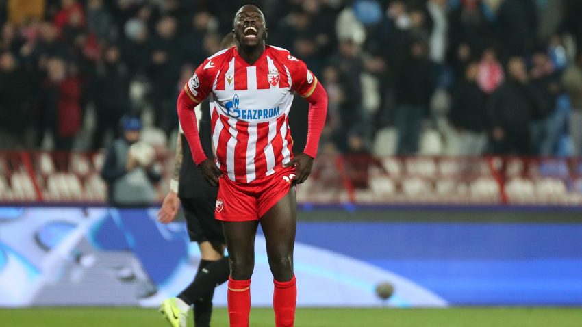 Silas blizu Turske, Štutgart čeka 8.000.000 evra
