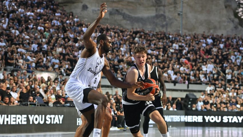 Danilović se obavezao na višegodišnju vernost Partizanu