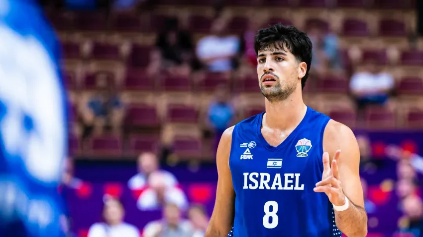 Avdija i Madar sprečili klizanje, Izrael vreba sam vrh