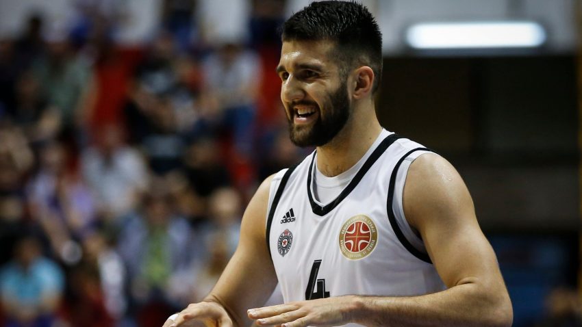 Povratak posle šest godina: Aleksandar Cvetković potpisao kratkoročni ugovor
