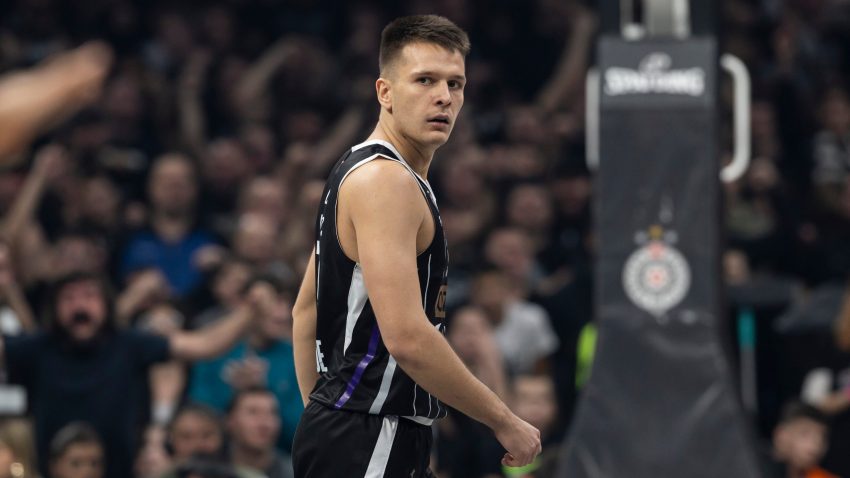 Kapiten Arijan Lakić veruje da će sezona biti u znaku borbe - baš kao i on: Nerealno je biti igrač Partizana u ovakvom ludilu