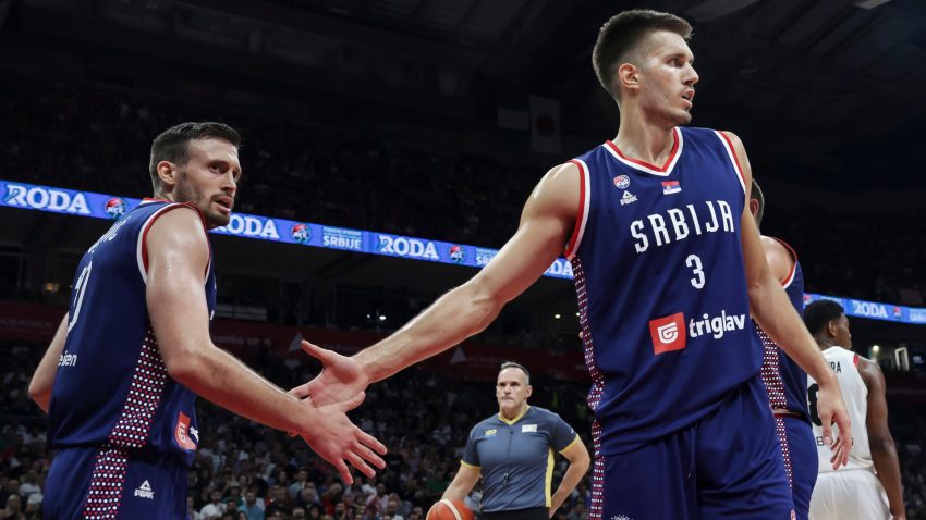 Petrušev stigao, čeka se Avramović