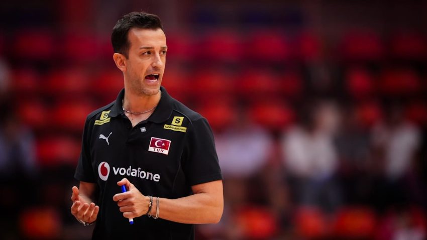 Santareli jedini nastavlja da brani svetski tron