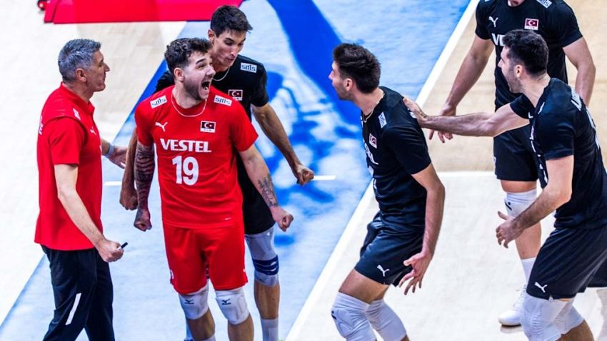 Kovač napravio jaku Tursku! Posle tri pobede sa prvog mesta u 1/8 finala