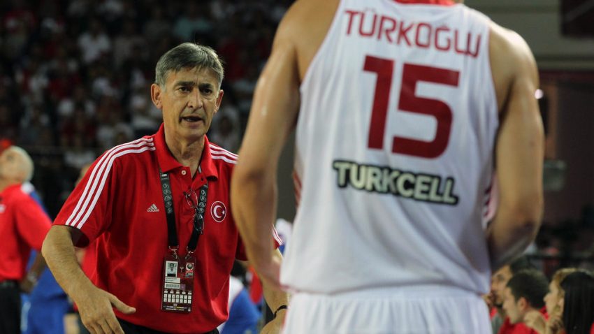 Turska mu se i dalje klanja zbog uspeha iz 2010, a on hvali bivšeg učenika: Pešić će od Vase napraviti potrošača i nadoknaditi Bogdanovo odsustvo