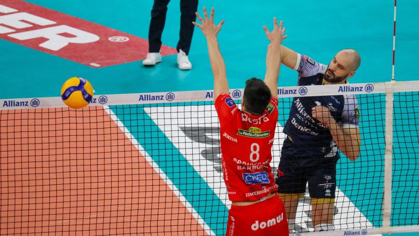 Bugari slavili veliki povratak, a onda došlo do preokreta: Kazijski u Halkbanku