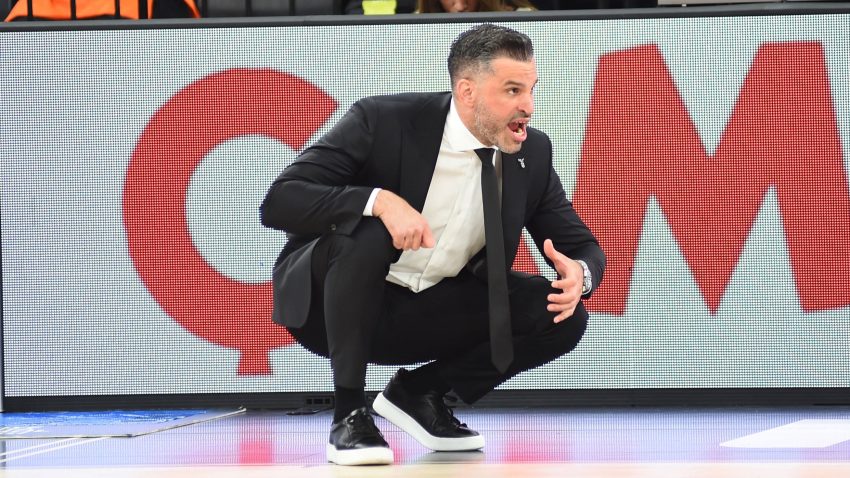 Alimpijević stao nadomak preokreta u borbi za trofej protiv Fenerbahčea