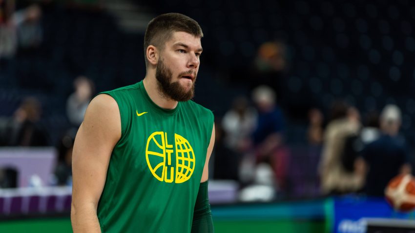 Rokas Gedraitis raširio krila, ali Valensija pokazala šta čeka Zvezdu u petak