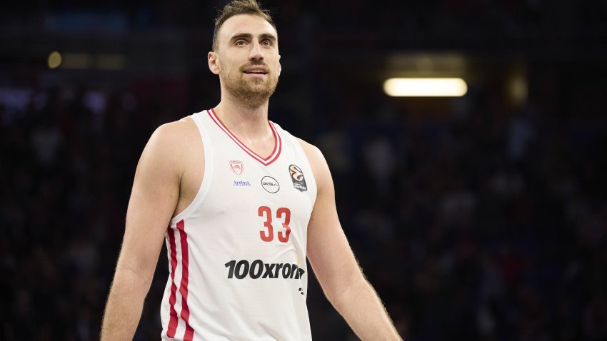 Sreća Olimpijakosa se piše Milutinov: Srbin ostavio Printezisa iza sebe