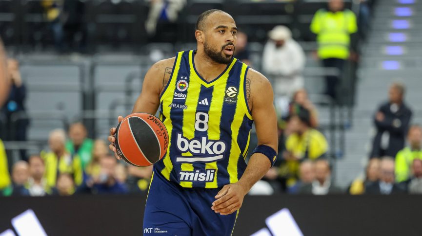 Fenerbahče zalečio rane iz Atine, Doužer slavio protiv bivših i budućeg igrača Partizana