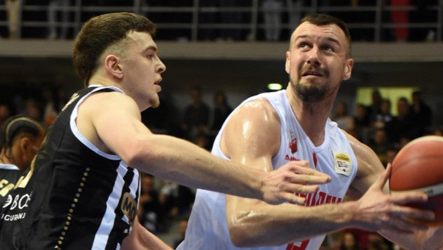 Budućnost dovela reprezentativca Crne Gore