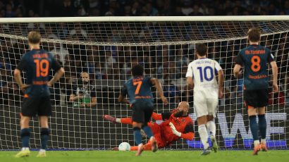 Vanja odbranio penal Morati, Napoli remizirao sa Komom