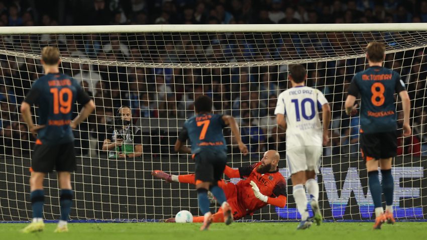 Vanja odbranio penal Morati, Napoli remizirao sa Komom