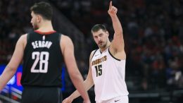 Jokić postavio Šenguna na svoje mesto: Zakucavanje preko dvojice i dodavanje koje ostavlja bez daha