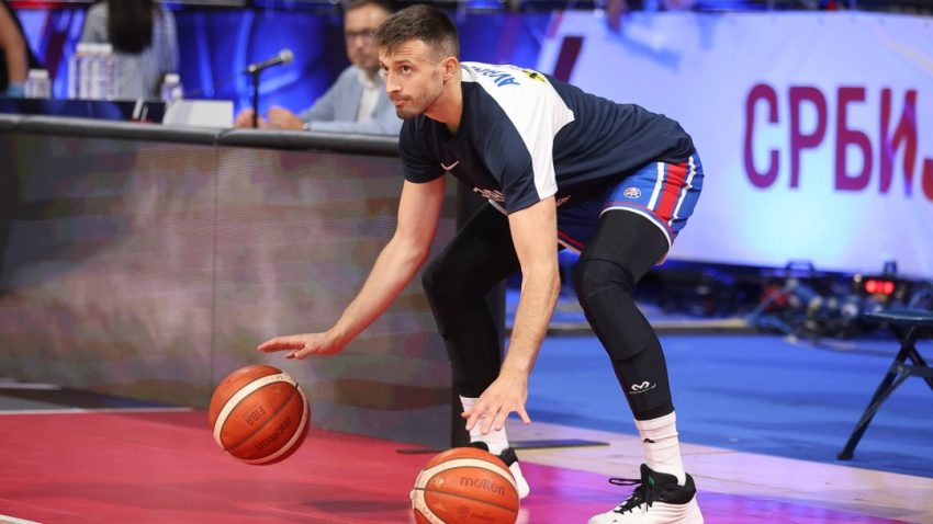 Potvrđeno: Avramović se vraća na teren - spreman za Zvezdu!