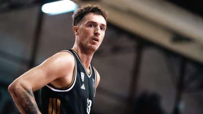 Anđušić slavio na debiju u Grčkoj, pa poručio: Reprezentacija me motiviše