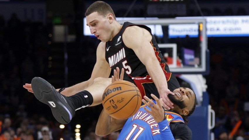 Jovićeva neizvesnost: Ne želim o ugovoru, najvažnije je da postanem starter! Kad igraš uz Jokića odjednom ti lopta leti ka licu