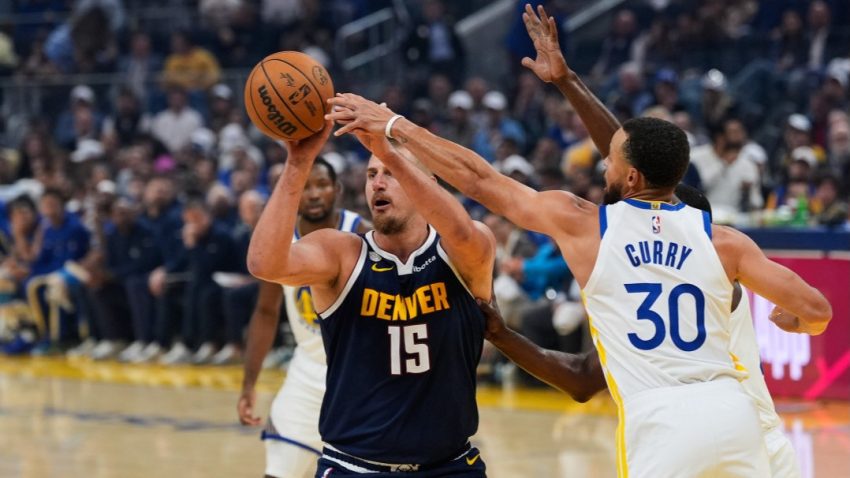 Nezaboravno od samog starta: Spektakl Karija pokvario tripl-dabl Jokića i deset (!?) trojki Gordona