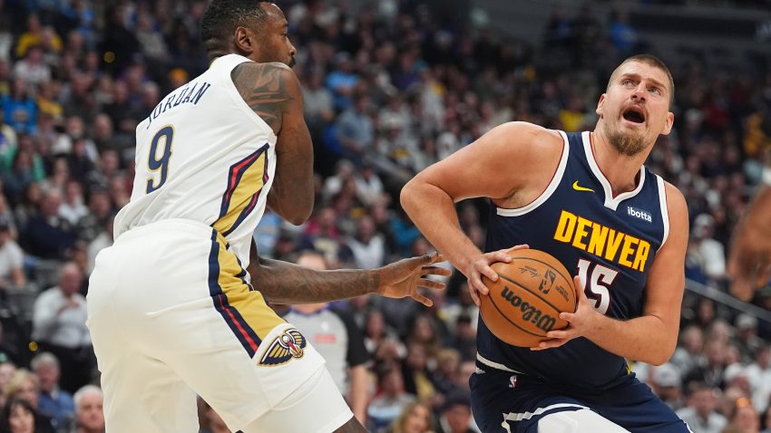 Jokić se tri puta poljubio sa protivnikom, pa izjednačio rekord NBA