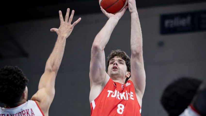 Švajcarska nije uspela da ponovi prvo poluvreme iz Pionira, Turska na 2-0 u grupi sa Srbijom