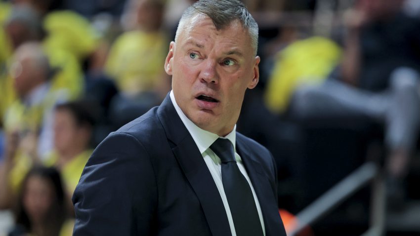Šaras poslao poruku: Neka prestane "Evroliga mafija"