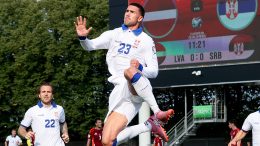 Vlahović na čekanju