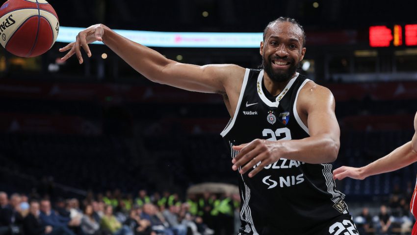 Parker odlazi u Ameriku i propušta Asvel