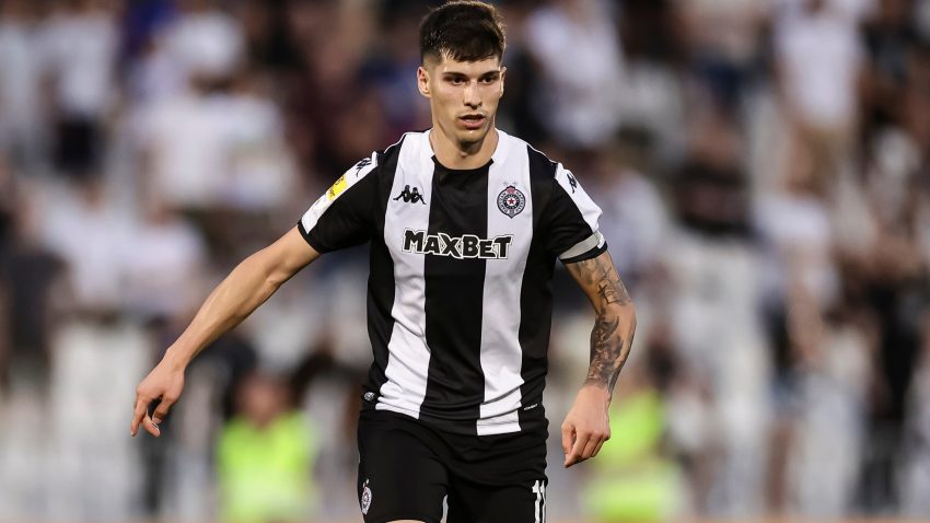 Partizan ne može bez broja 11