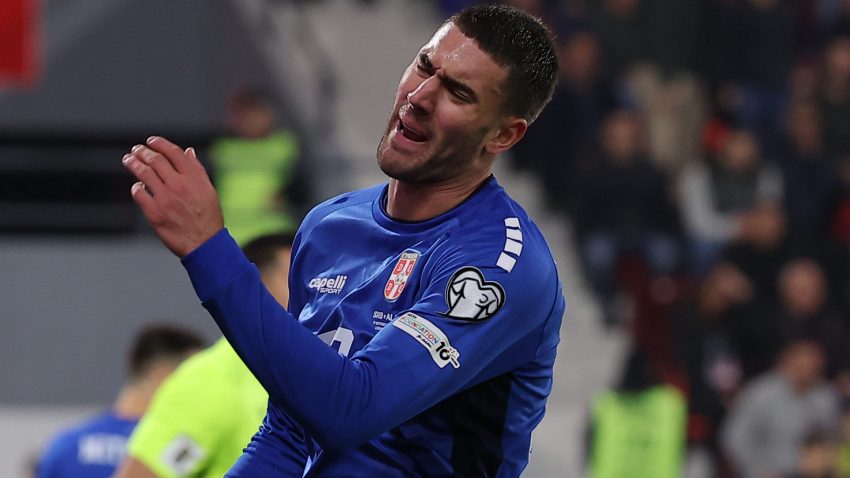 "Juventus platio ceh, trebalo je da puste Vlahovića"