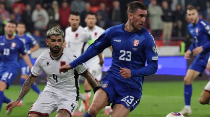 Vlahović ponovo na meti rasista: Sudija zamolio Dušana da ostane na terenu