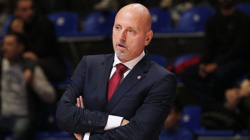 Saša Obradović protiv destrukcije Zvezdinog stila: Moraćemo da se adaptiramo, Davidovac povredio primicač