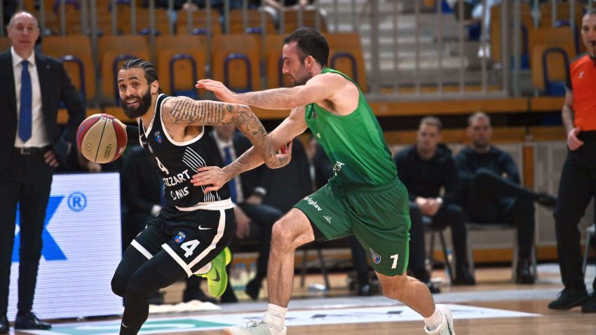 Partizan se nije promenio - samo je Vašington pao u istorijski trans