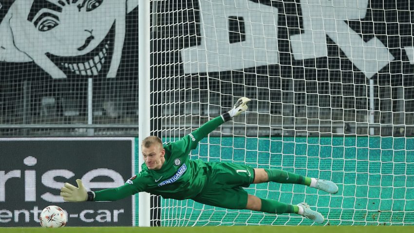 Crvena zvezda, Austrija pa Fiorentina: Novi početak za Danca