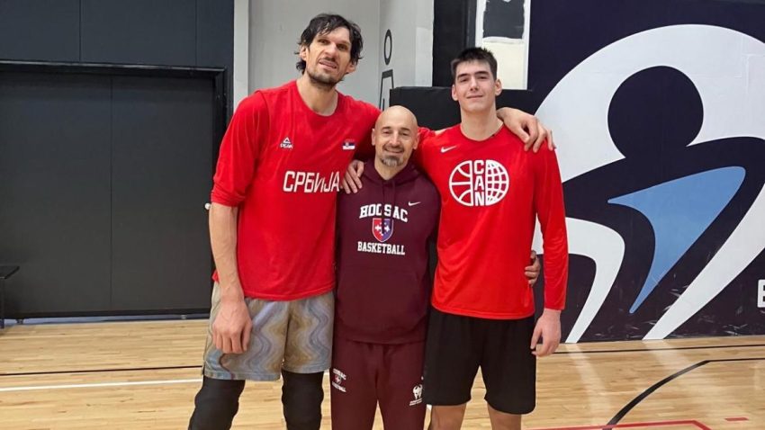 Boban Marjanović uz Nikolu Džepinu u Americi