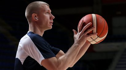 Samo što je potpisao ugovor mora na dugu pauzu: Jaramaz se povredio dok je bio sa reprezentacijom